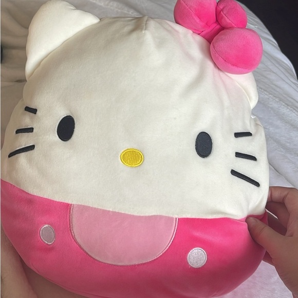 hello Kitty Squishmellow - Picture 1 of 1